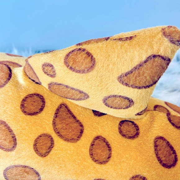 Hand Puppet Shark - Picture 7 of 13